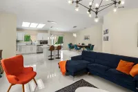 Chill dream house in Palm Springs Pool and SPA with View