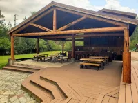Rustic 2 Bedroom Cabin, 2 Baths,  Sleeps 4, 2 Minutes From West Glacier
