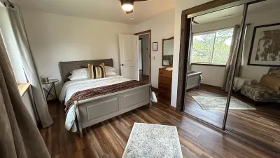 Dream Ranch ( Baghe Arezoo) 네바다 폭포 주변 호텔