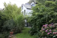 Ehemals zur Heimburg Gehörendes Kutscherhaus in Ruhiger Ortsrandlage Mainz-Bingen 호텔