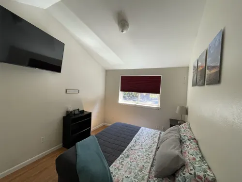 Quiet 2 Bedroom House