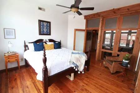 Historic Condo in the Heart of Downtown Elizabeth City