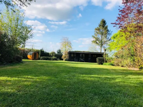 Privé Wellness Verblijf met Grote Tuin in de Natuur - Natuurhuisje Lotus Hotels in Bentheim