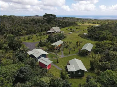 Puna Rainforest Hotspring Retreat -Rainbow Cottage with ocean views Hotels near Mauna Loa Lookout