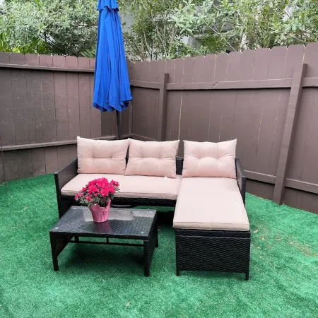 Very quiet and peaceful room with private entrance and private bath