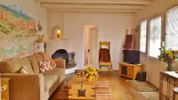Charming Guesthouse for 2 by Pikes Peak with Mtn Views and 5 Star Reviews!
