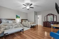 Carolyn's Pinehurst Abode