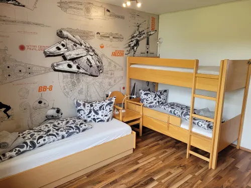 Perfect family holiday in the mountain forest: pool, sauna and fantastic views