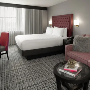 The Axis Hotel Moline, Tapestry Collection by Hilton