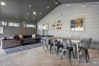 CasaVilla: Downtown/Pool/Golf Green/18+Guests