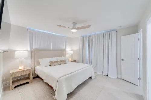 NEW REMODEL Steps from private beach access! 4 BR Family Friendly CLEAN