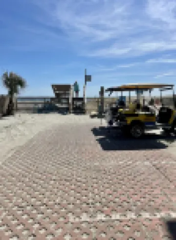 Half Shell Beach Cottage-One Block Easy Walk to Beach, Pet Friendly, Grill&Wifi