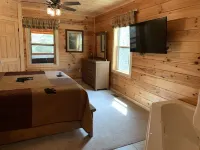 Amazing Cabin, Close to Everything/Fireplace/Jacuzzi/Hot Tub/Pool Table/Com.Pool