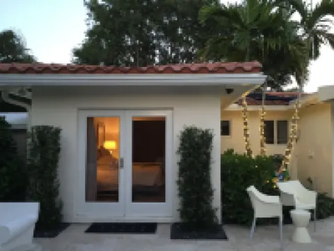 Luxe Boca Retreat – Private Home w/ Resort Pool, Perfect Location!