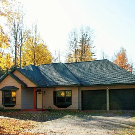 Northwood's Fish Haven on Beautiful Moose Lake; 2 kayaks, Lilly pad & game-room