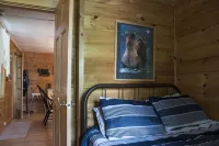 Renovated Lodge with Gorgeous Lake  Views