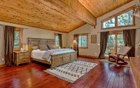 Luxury Tahoe/Donner Home w/Mountain Views, Sauna & Hot Tub! - 6 Bed / 4.5 Bath