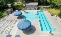 Relax at the Read Retreat-ready to host families all 4 seasons - Chalets
