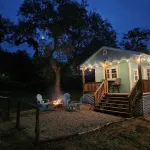 Casa Azul - Cozy cabin centrally located downtown Bandera