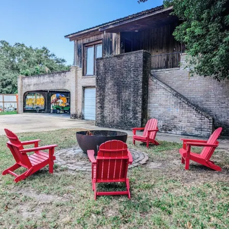 Perfect Family Escape: Playground, Fire Pit, Games & Boat Parking Near Kemah!
