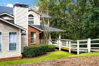 Clean Cozy 2 Bedroom Condo Nestled Near All Things Birmingham 280 Area - 4-Star