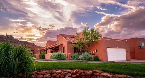 Gorgeous Moab Condo with a Huge Garage