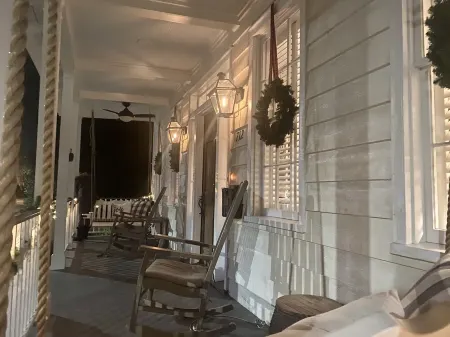 Historic Home Located in historic district of  Beaufort, SC