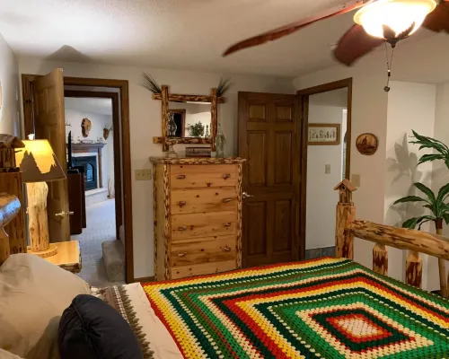 Lakehouse Paradise w/ Hot Tub Near Cascade Mountain Hotels in Packwaukee