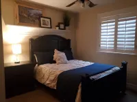 Great Sandy apartment with hot tub and pool table!