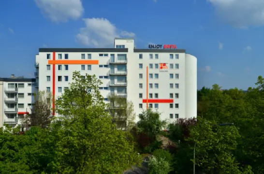 Enjoy Hostel Berlin City West Hoteles cerca de Jardín de la Cancillería