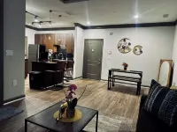 "Relax in Style":Charming 2-Bed,2-Bath Getaway Perfect for Families of Couples!