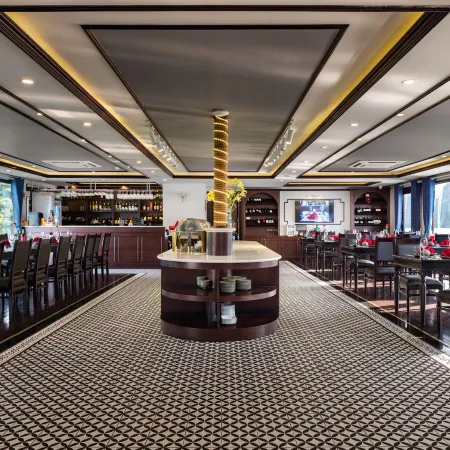 Le Journey Elegance Cruise