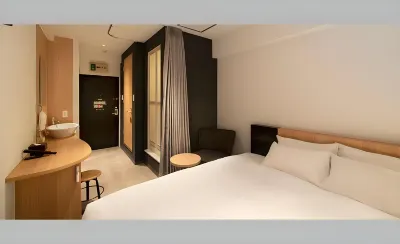 R's Forest Inn Hotell i Kawasaki Ward