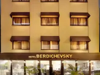 Hotel B Berdichevsky Hotel in zona Joseph Bau House