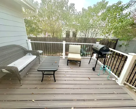 Spacious 3 bedroom hom in charming Marble Falls with WiFi, AC Hoteles en Marble Falls