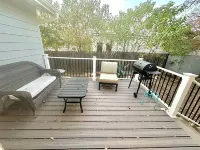 Spacious 3 bedroom hom in charming Marble Falls with WiFi, AC