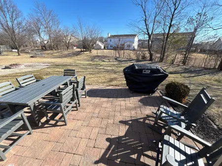 Spacious 4BR Near Grand Park – Game Loft, Office & Family-Friendly Comfort!