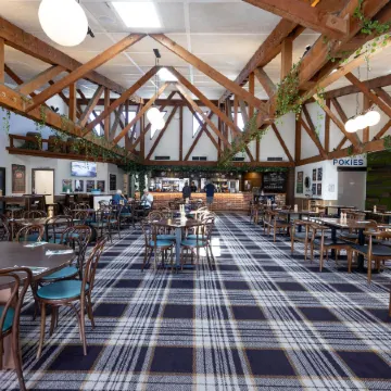Currimundi Hotel Motel Отели рядом с достопримечательностью «Голден-Бич»