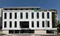 Nomad Hotel Dijon Hotel dekat Porte Guillaume