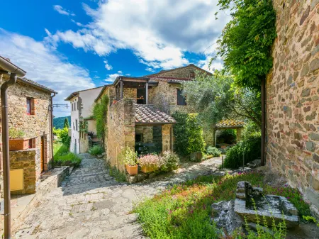 Il Cinghiale Отели рядом с достопримечательностью «San Giusto in Salcio»