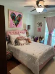 4BR/3BA home, close to square, <2m from stadium