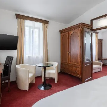 Arc de Triomphe by Residence Hotels