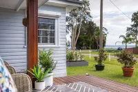 Long Jetty Lake House -Long Jetty, Central Coast Fully Renovated 3 bed Cottage, Hotel a Long Jetty