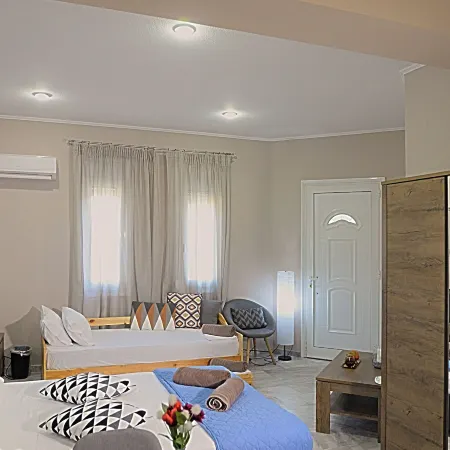 Mastiha Villas in Town
