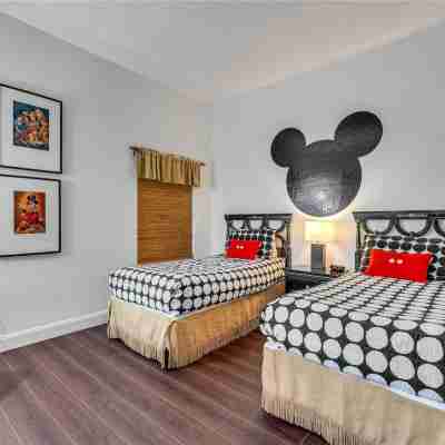 3 bed - Private Oasis - Completley Immaculate Rooms