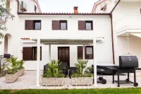 Apartments Milok Hotels in Piran