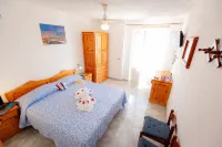 Hotel Casa Adolfo Ischia فنادق في Serrara Fontana