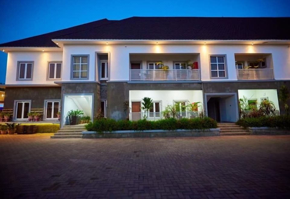 Patemax Luxury Apartments - Housity