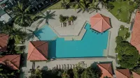 Laprima Hotel - مسبح