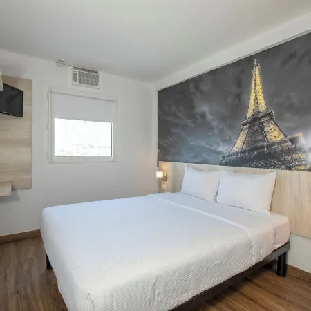 Hotel hi Tecnológico Garza Sada